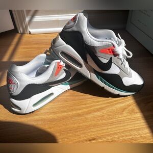 Nike Air Max Correlate